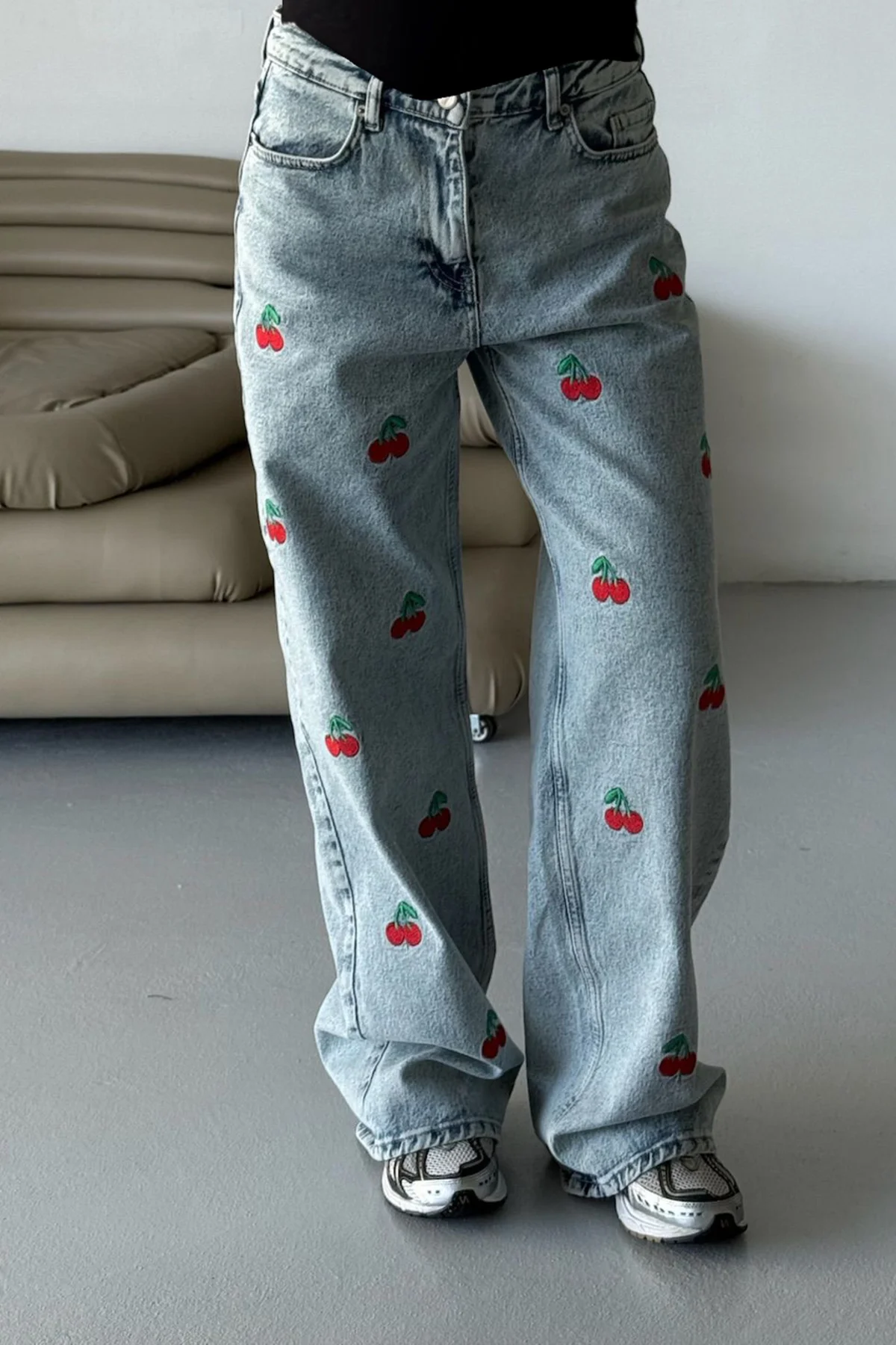 Açık Buz Mavi Kiraz Nakışlı Kadın Retro Baggy Jean